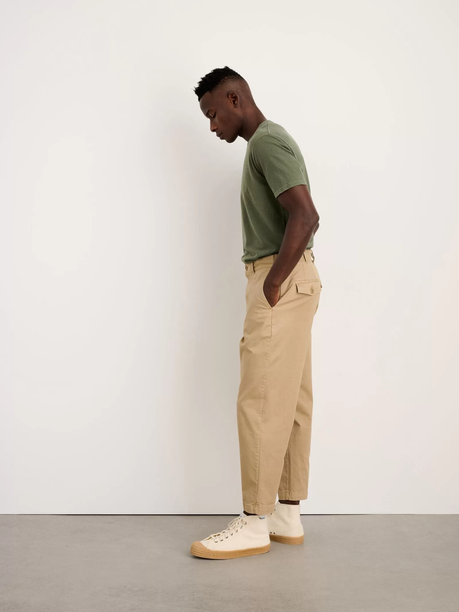 Alex Mill - Lightweight Mercer Tee in Olive