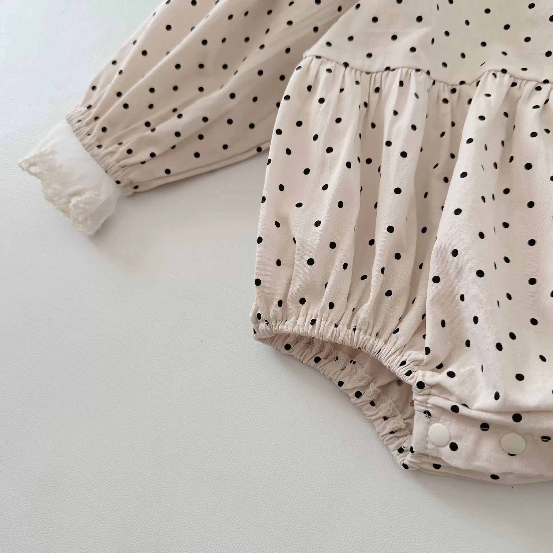 Baby Girls Polka dots Print Rompers Wholesale 240301161