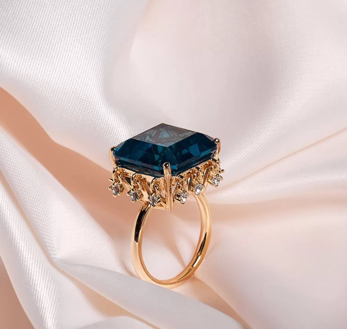 Blue Topaz Queen's Signature Ring with Zircon Charms in Vermeil Gold