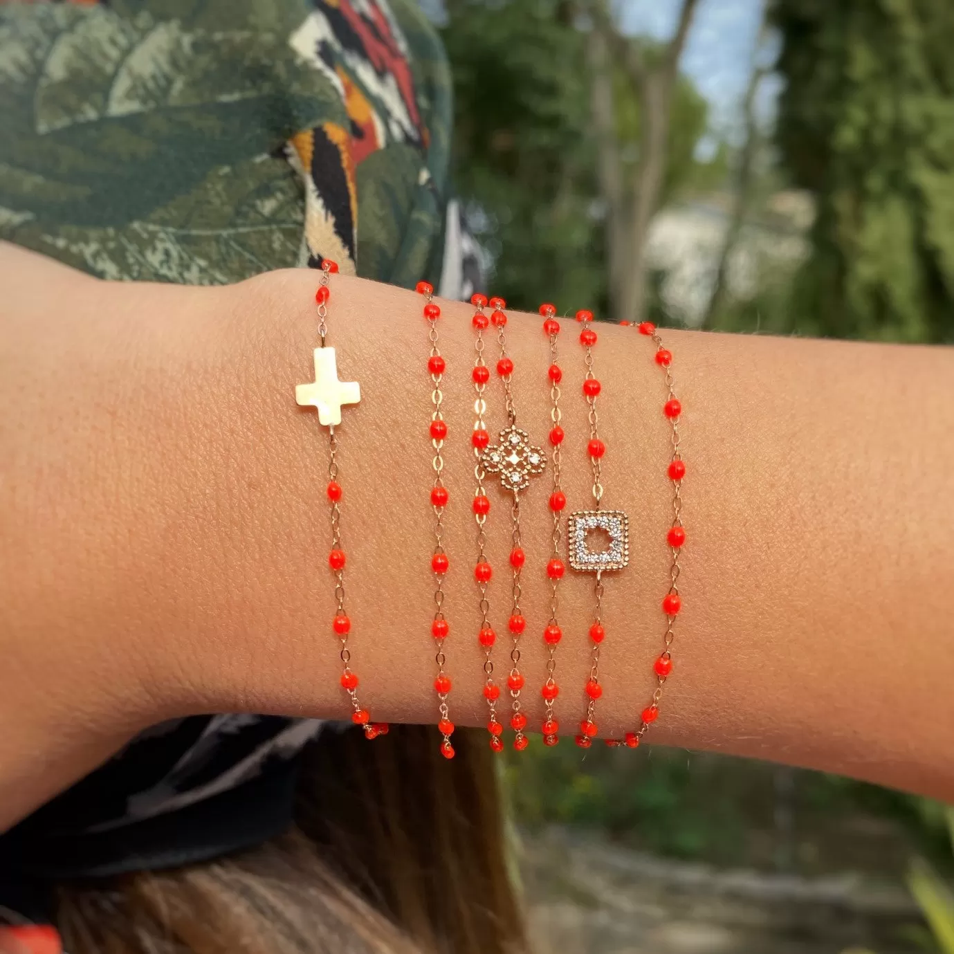 Cross Charm Classic Gigi Coral bracelet, Rose Gold, 6.7"