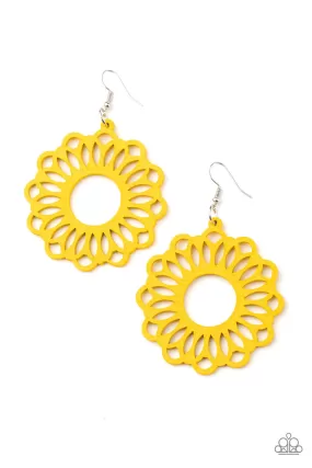 Dominican Daisy Yellow-Earrings