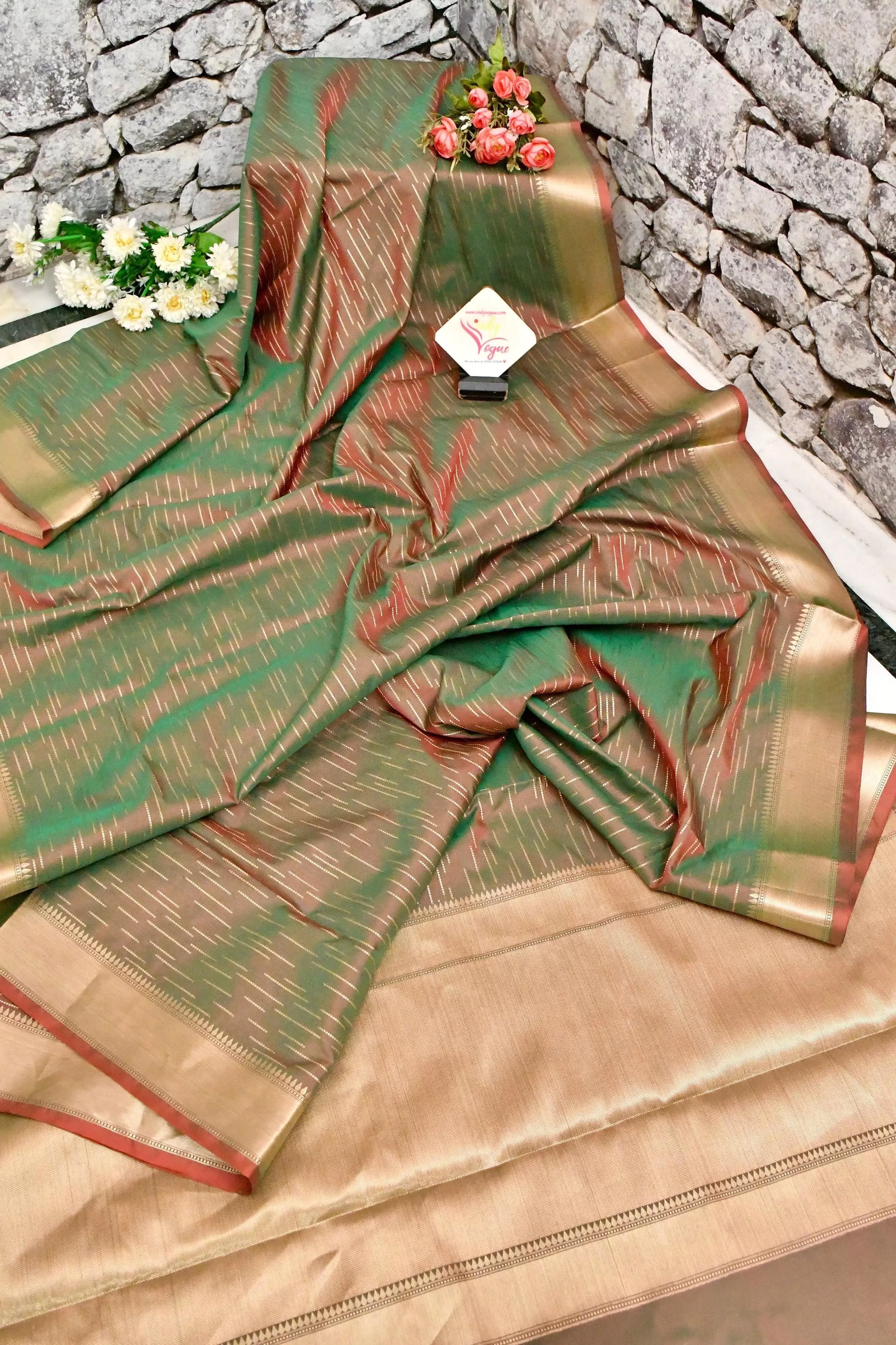 Dual Tone Maroon & Green Color Tanchoi Jamewar Saree