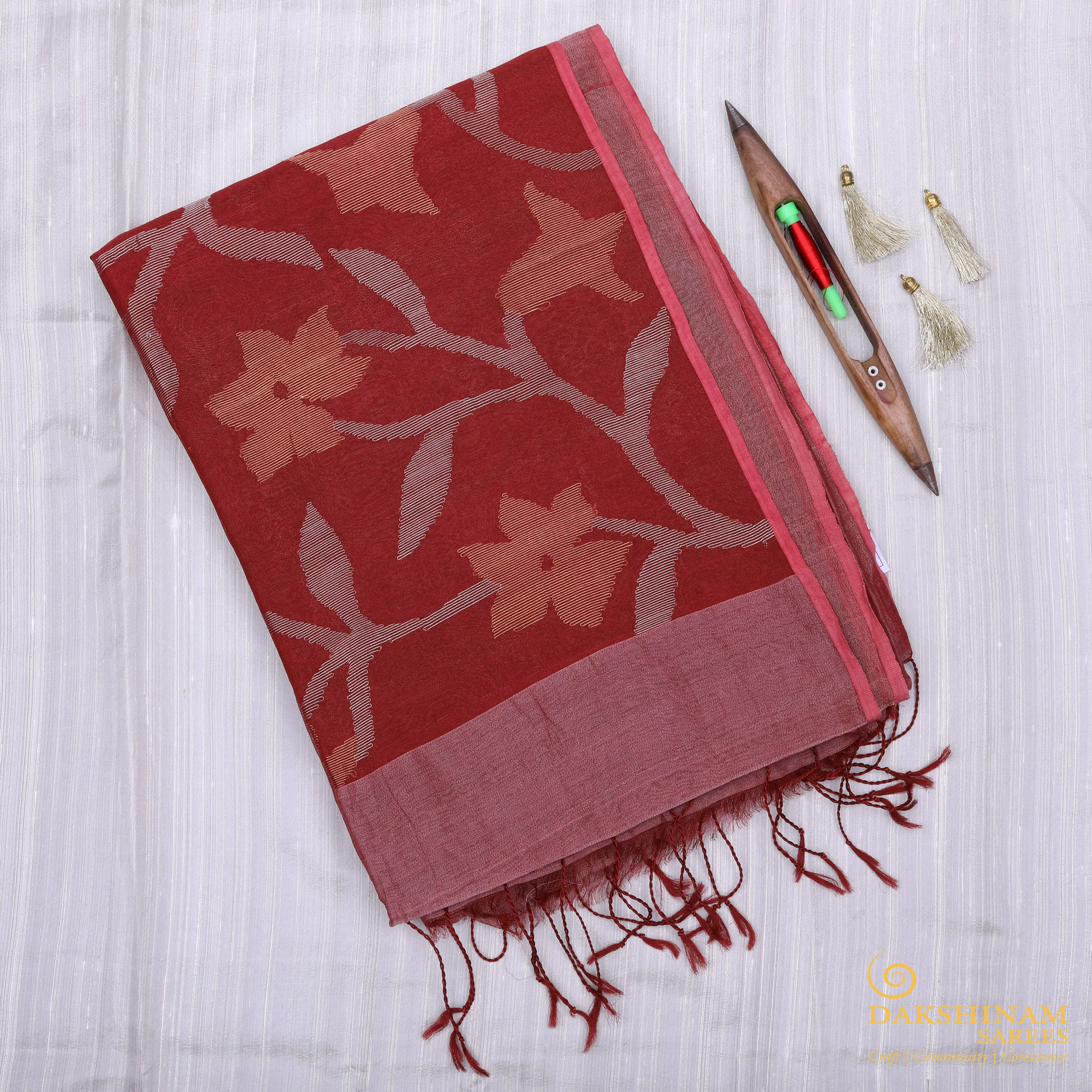 Handwoven Maroon tissue with Pink Matka Silk Saree - 1243T003886DSC