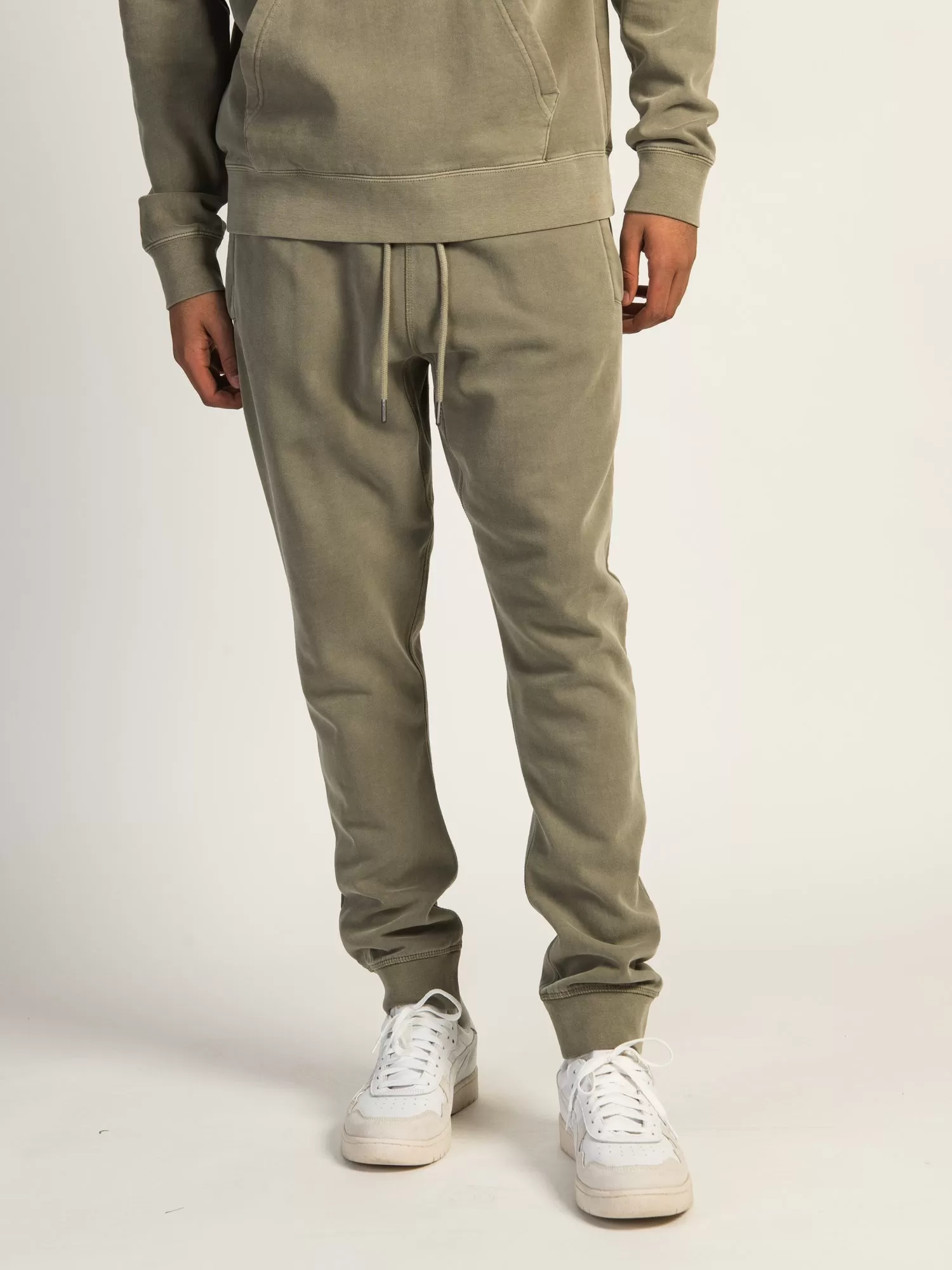 KOLBY PARKER GARMENT DYE SLIM JOGGER - SAGE