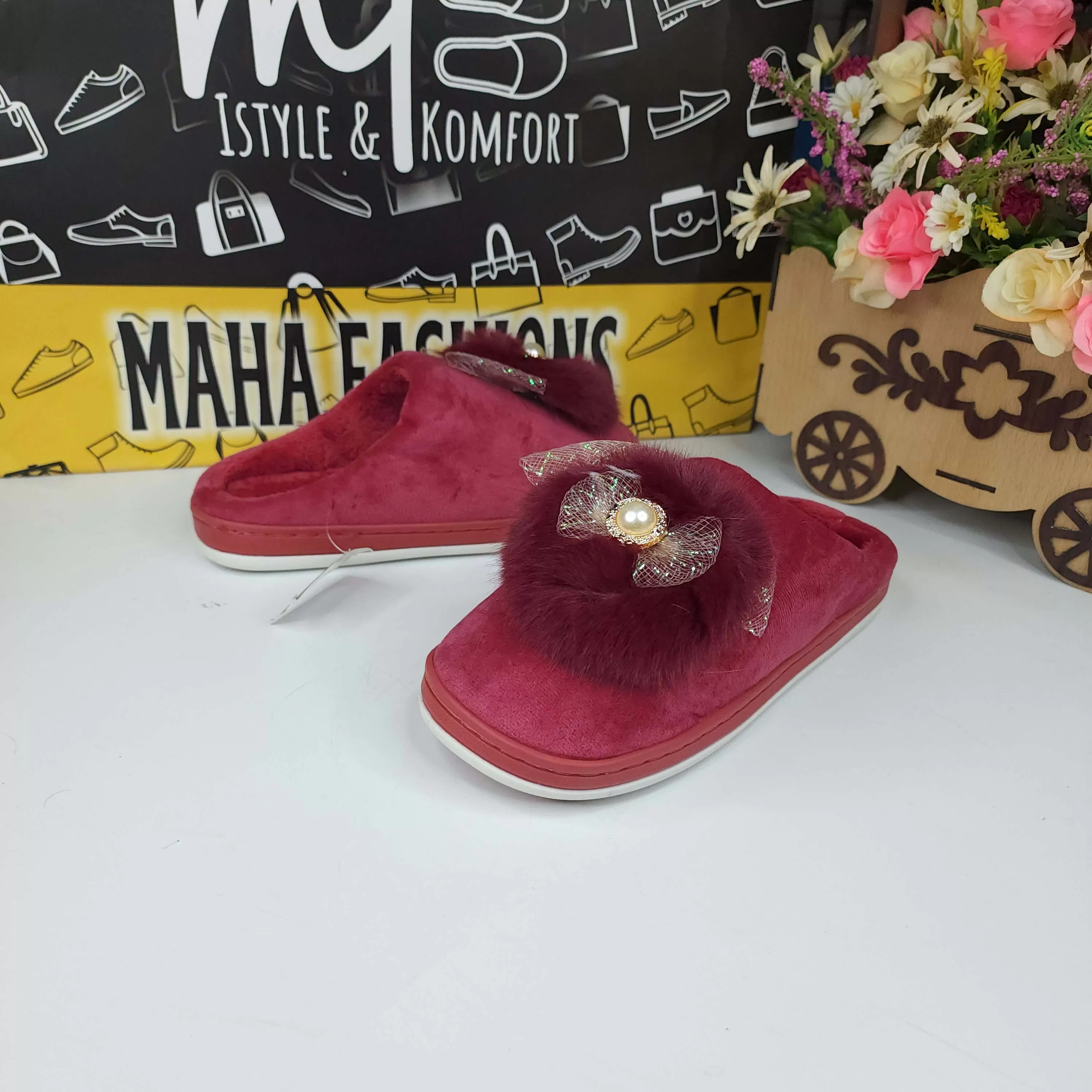 Maroon Fur Slippers