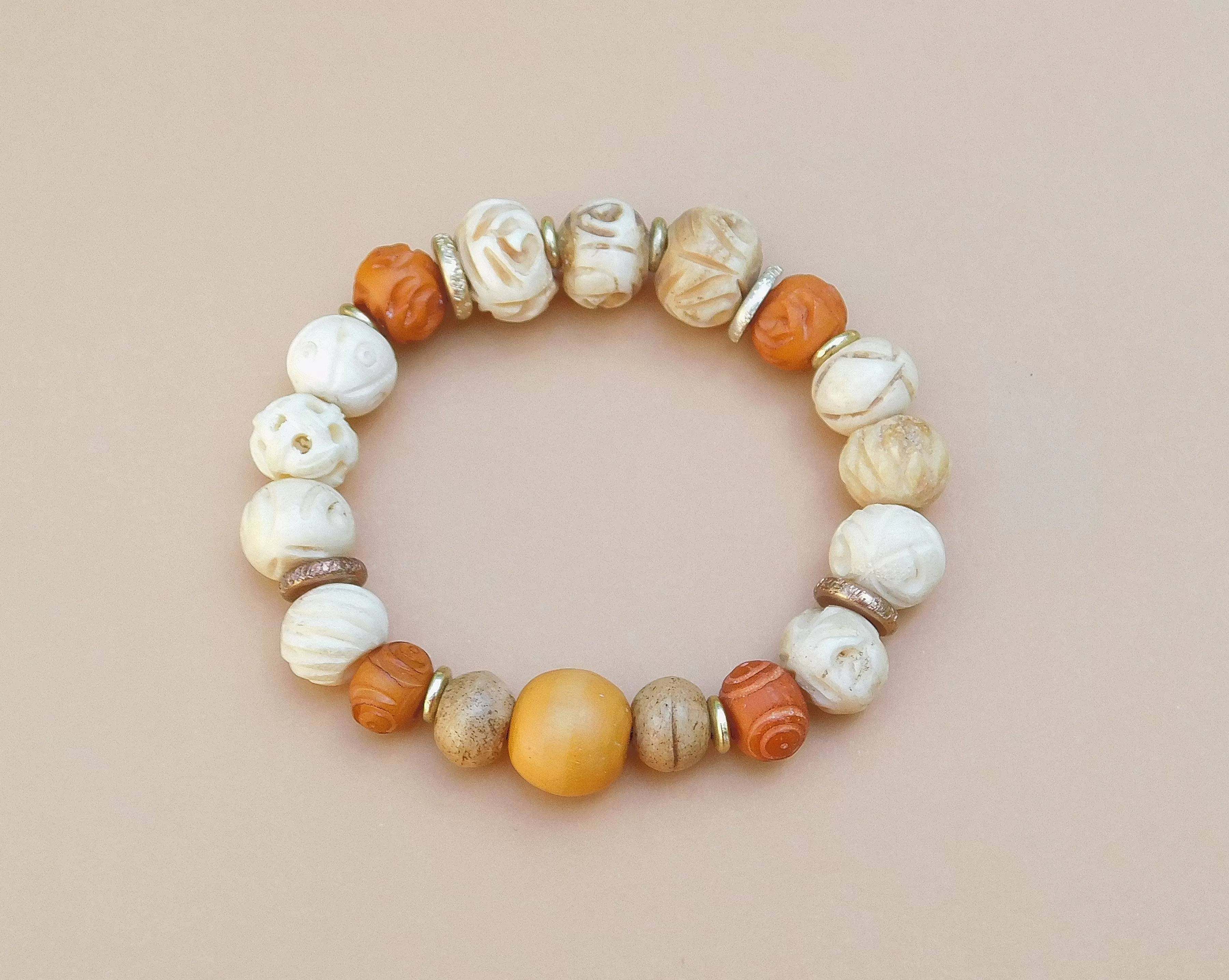 Natural Carved Beads Bracelet