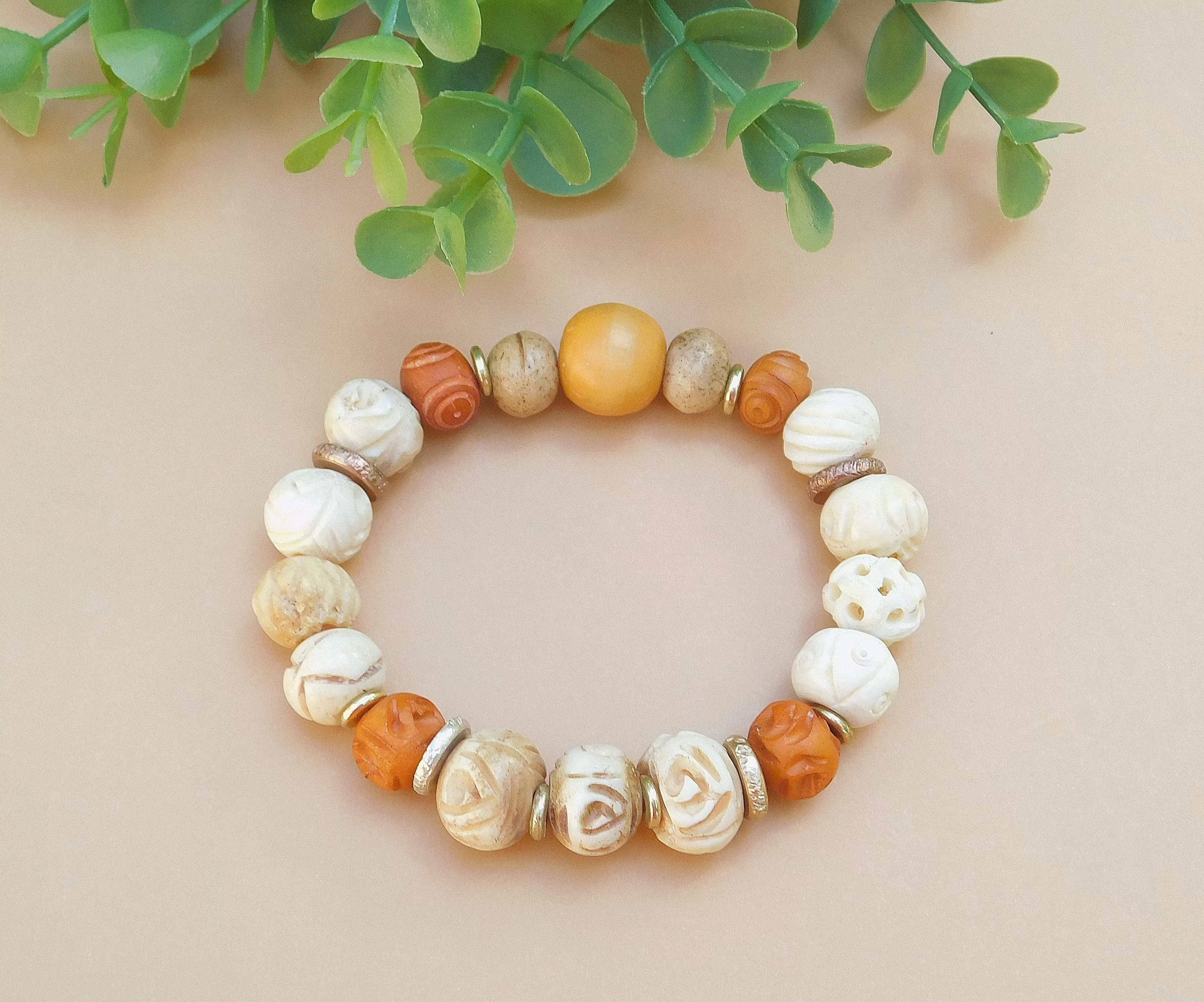 Natural Carved Beads Bracelet