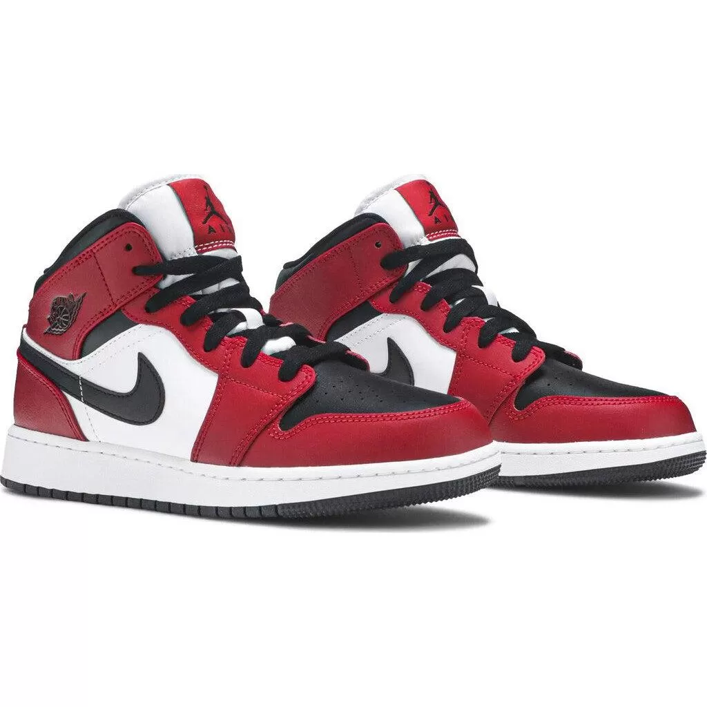 Nike Air Jordan 1 Mid 'Chicago Black Toe' GS