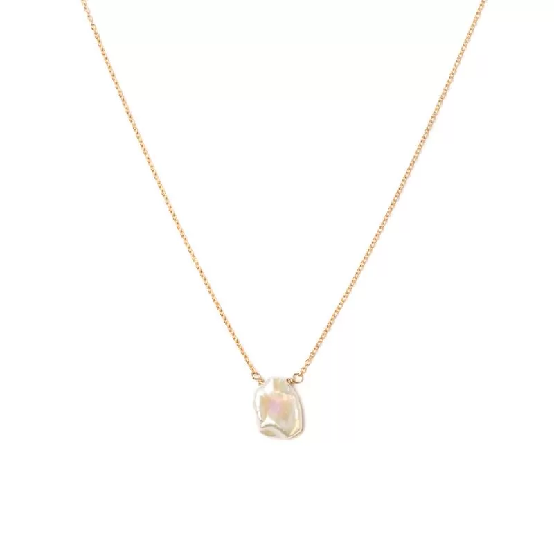 Petal Pearl Necklace