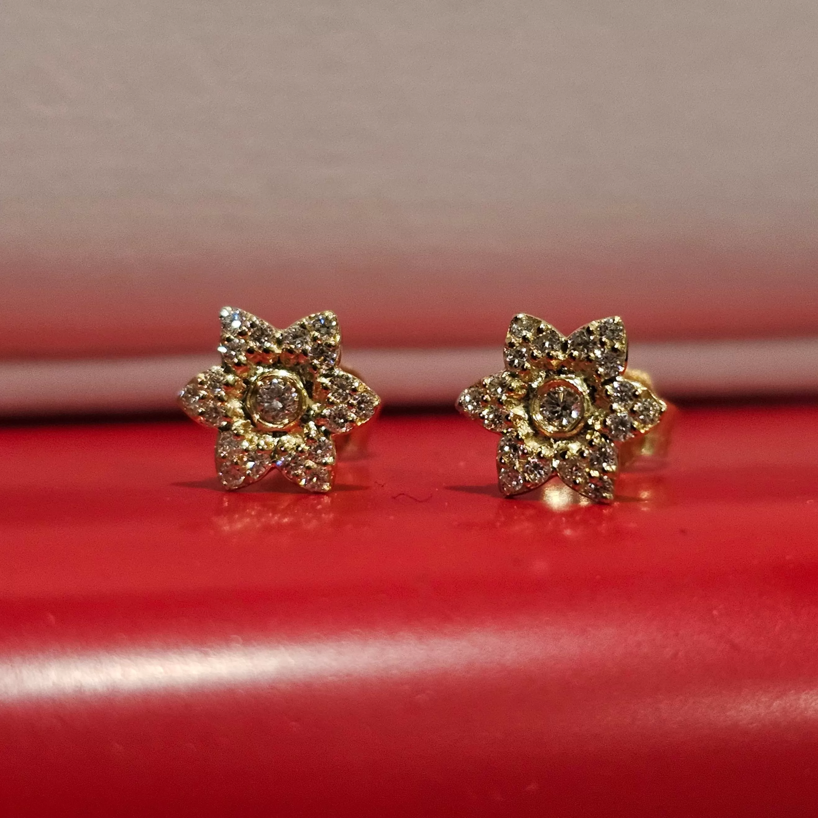 Serengeti Petal Studs