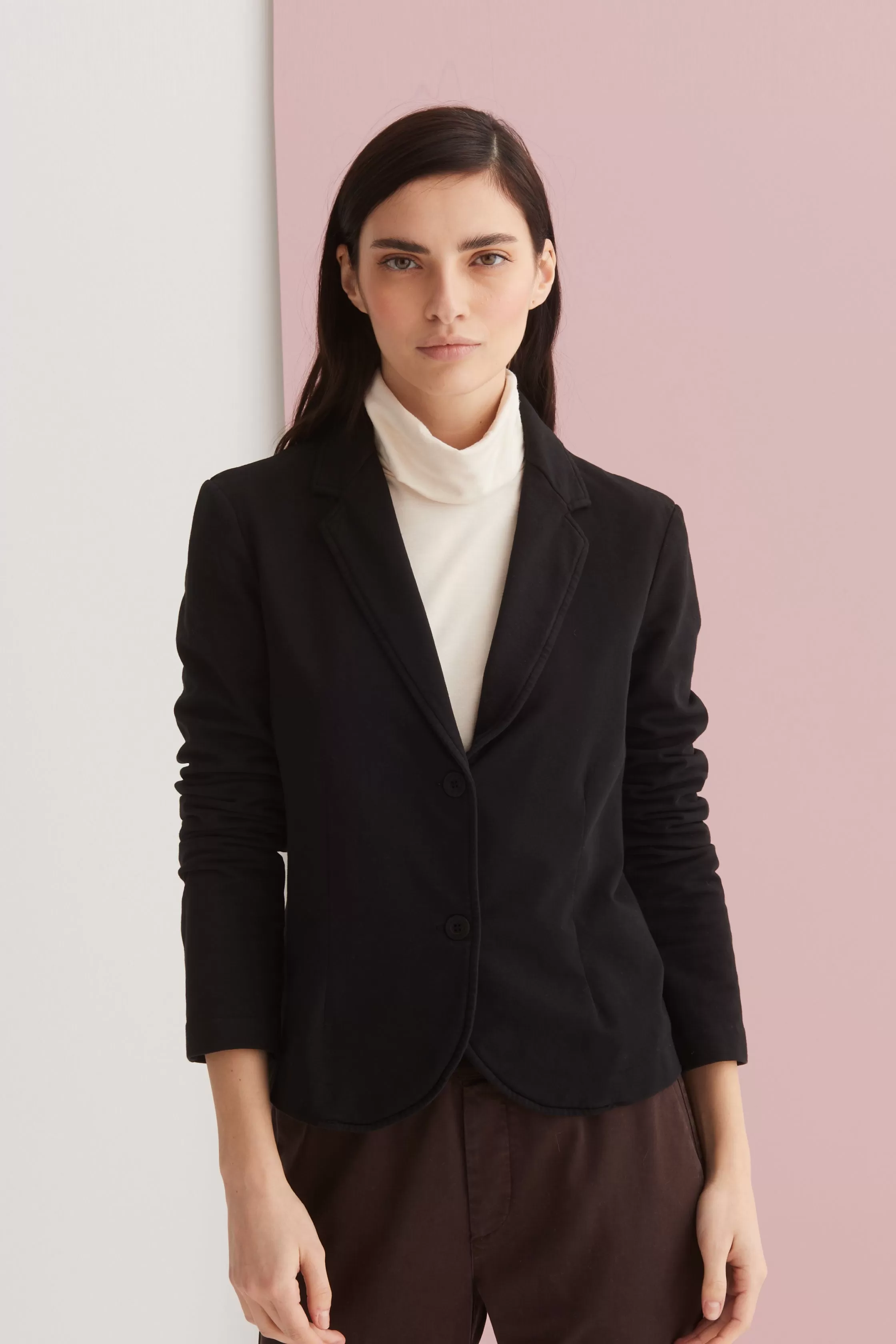 Single-Breasted Short-Line Blazer in Cotton Garment Dyed 57NU 2261